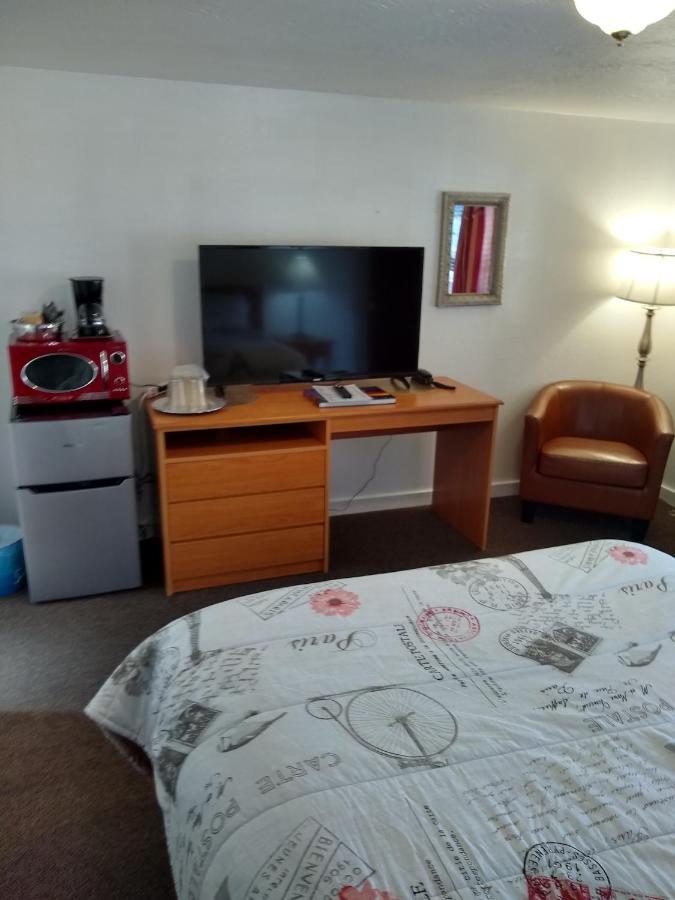 Holiday Motel Bend Extérieur photo