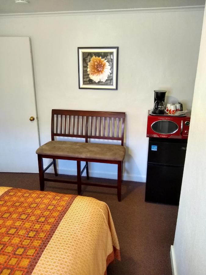 Holiday Motel Bend Extérieur photo