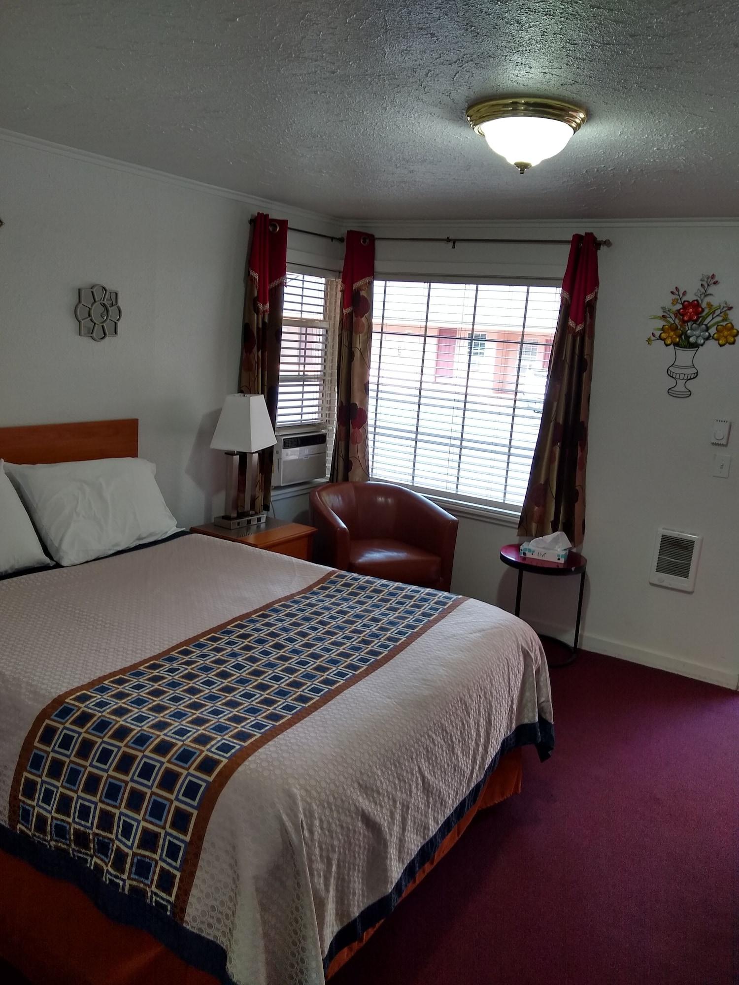 Holiday Motel Bend Extérieur photo