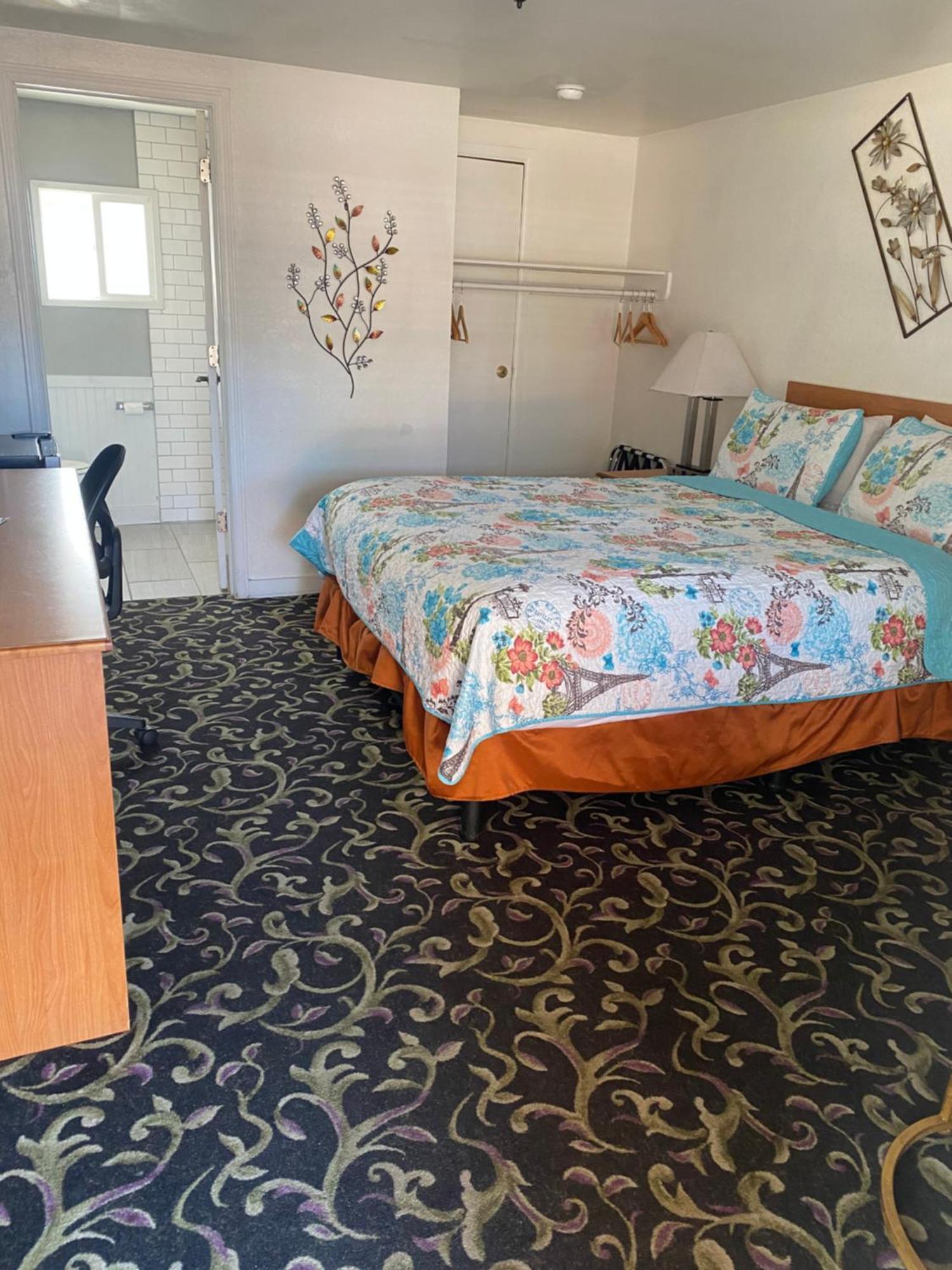 Holiday Motel Bend Extérieur photo