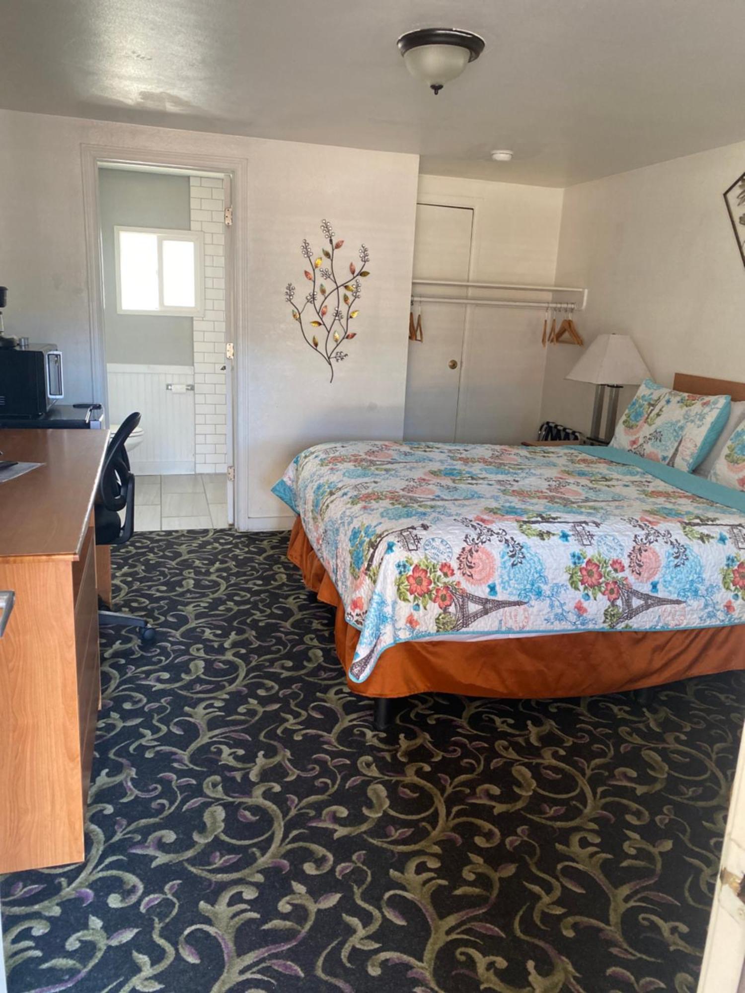 Holiday Motel Bend Extérieur photo